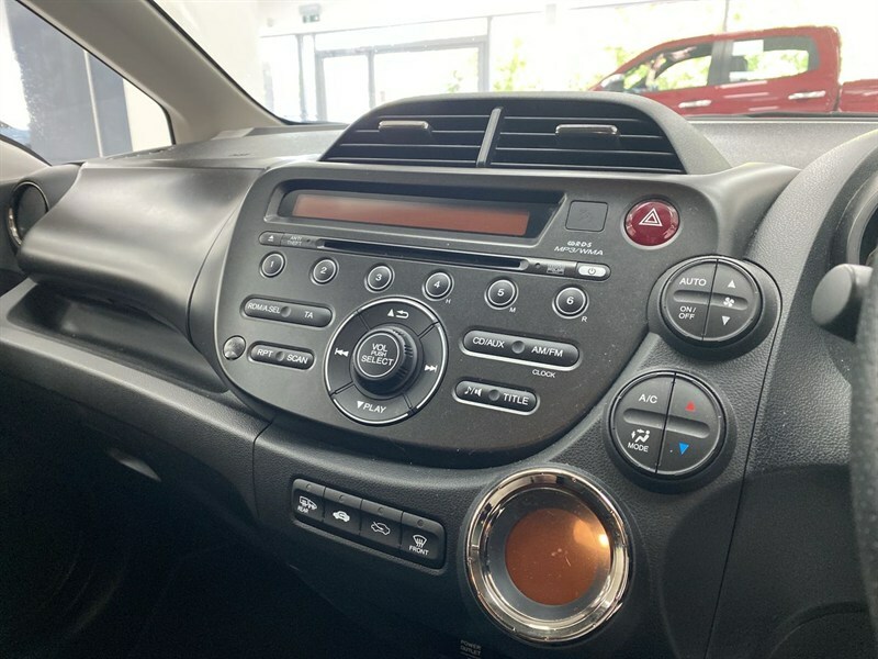 Honda Jazz 1.5 I-vtec Es Plus Hatchback Cvt Euro 5 Black #62