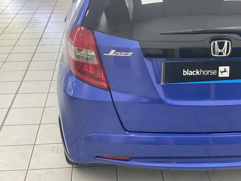 Honda Jazz 1.5 I-vtec Es Plus Hatchback Cvt Euro 5 Black #27