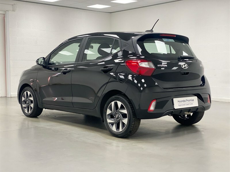 Hyundai I10 1.0 63 Advance Nav Black #3