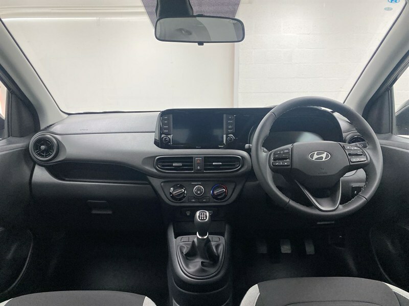 Hyundai I10 1.0 63 Advance Nav Black #4