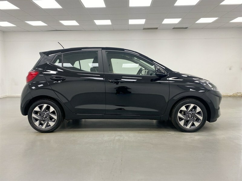 Hyundai I10 1.0 63 Advance Nav Black #5