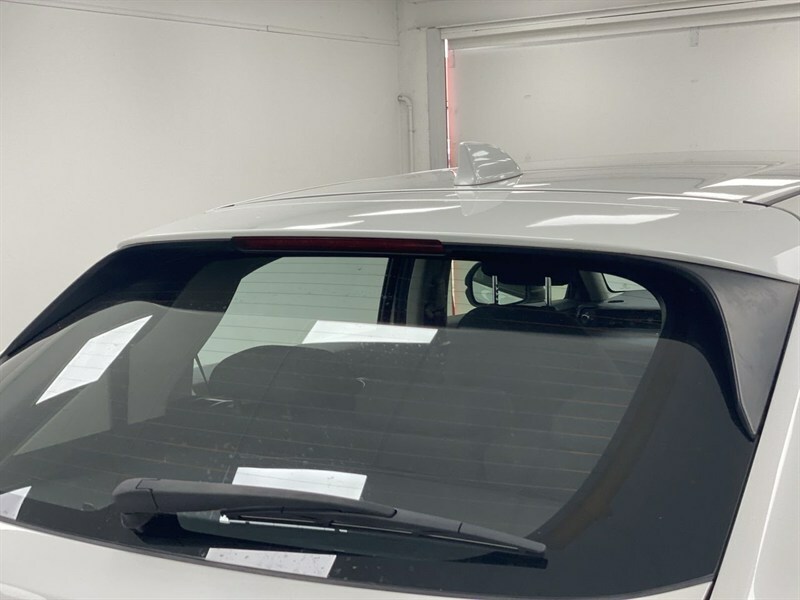 Honda Hr-V Advance White #25