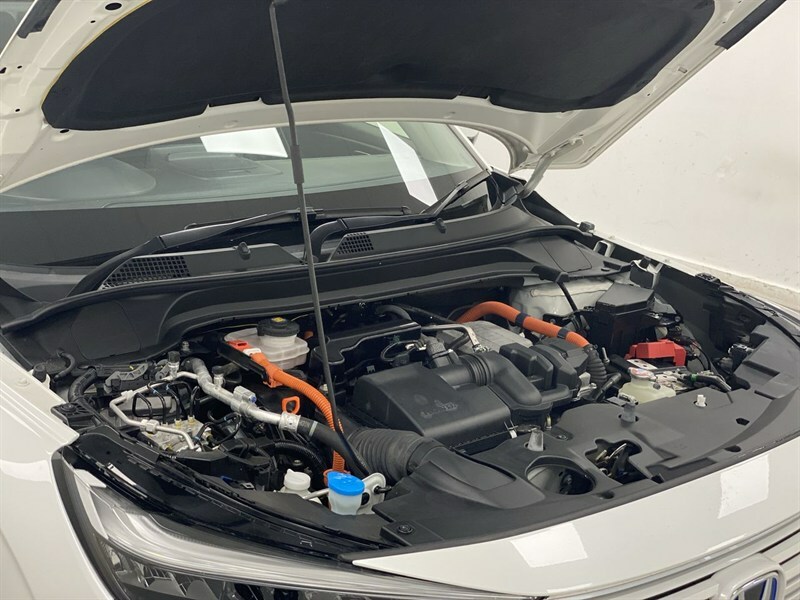 Honda Hr-V Advance White #30