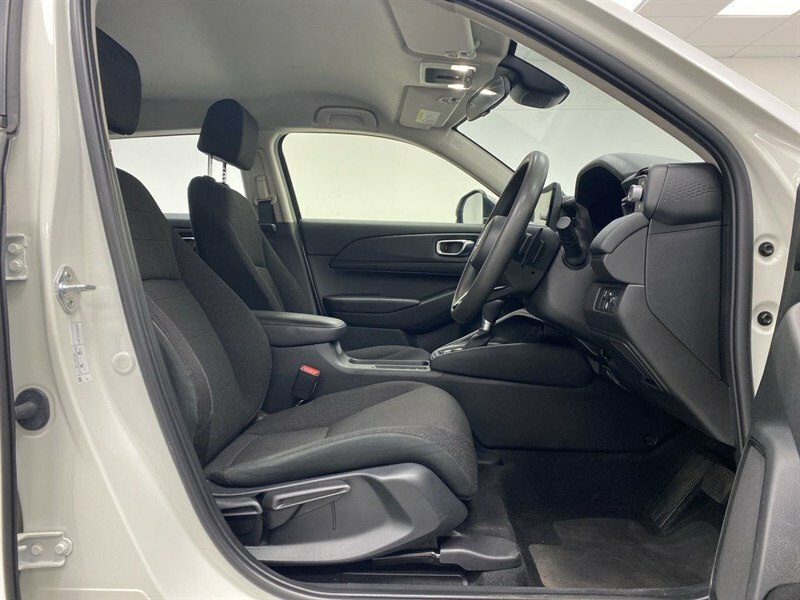 Honda Hr-V Advance White #31