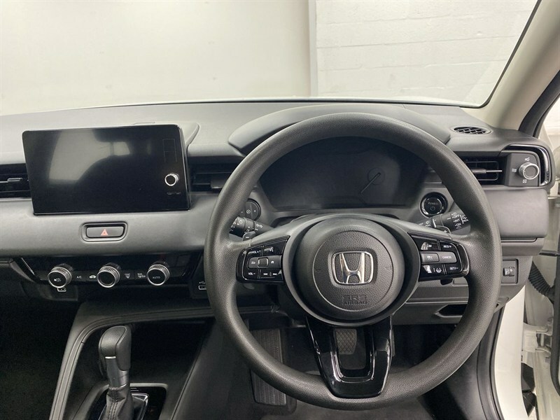 Honda Hr-V Advance White #36