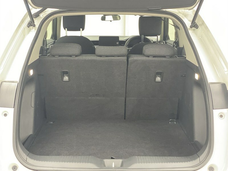 Honda Hr-V Advance White #60