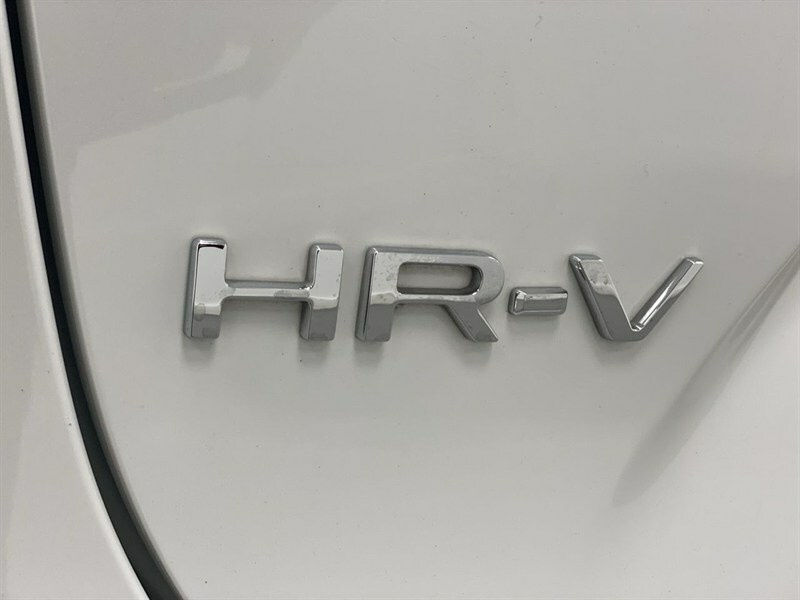 Honda Hr-V Advance White #29