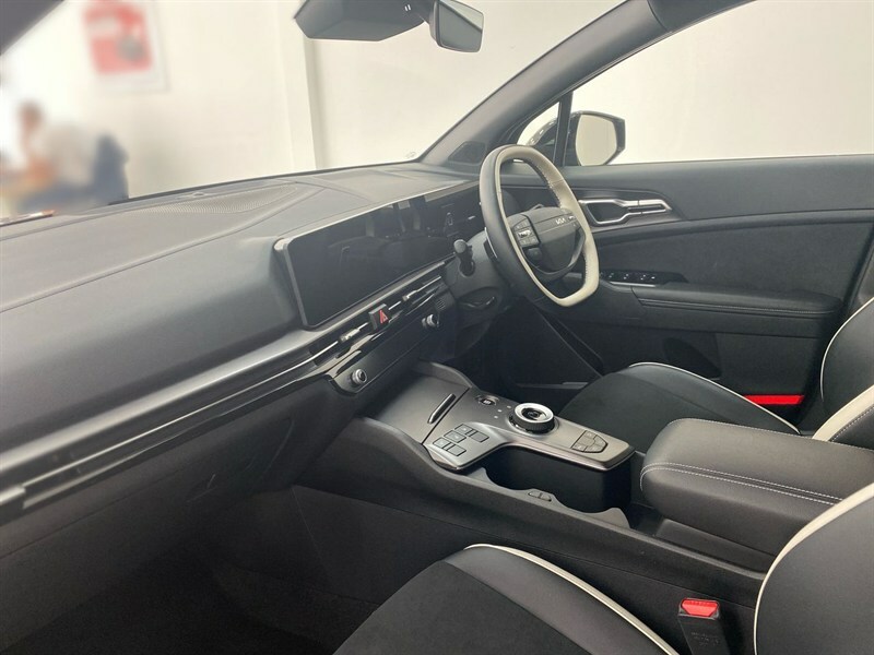 Kia Sportage 1.6T Gdi Hev Gt-line Black #2