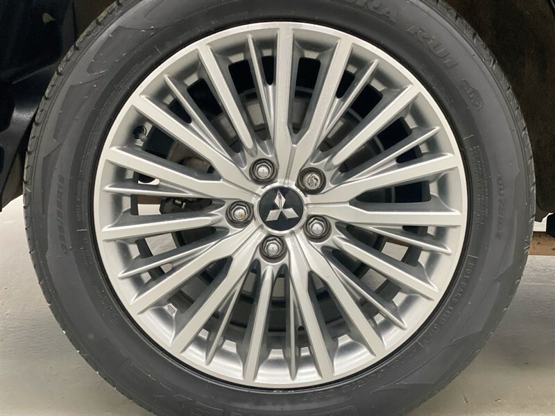 Mitsubishi Outlander 2.0 Mivec Exceed Cvt Blue #17