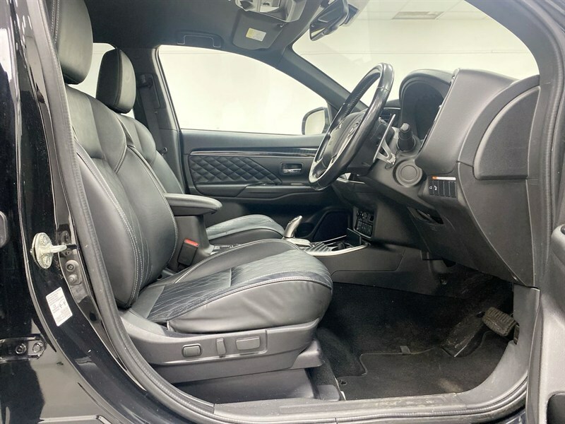Mitsubishi Outlander 2.0 Mivec Exceed Cvt Blue #31