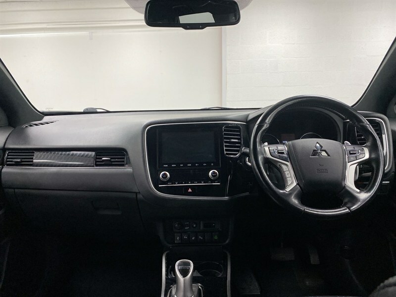 Mitsubishi Outlander 2.4 Phev Exceed Black #4