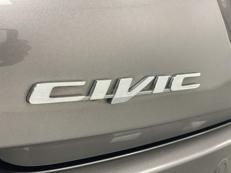 Honda Civic 1.8 I-vtec Se Plus  #29