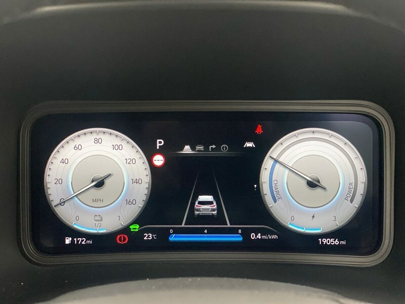 Hyundai Kona Hatchback Red #40