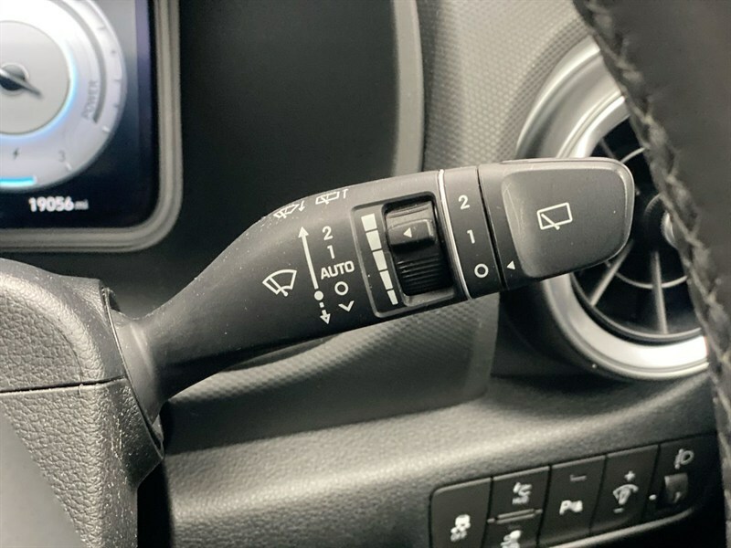 Hyundai Kona Hatchback Red #42