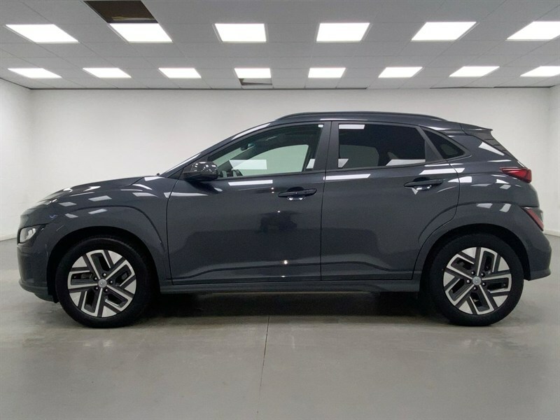 Hyundai Kona Hatchback Red #13