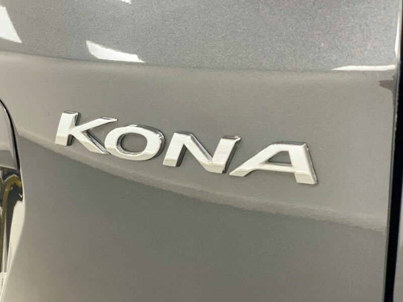 Hyundai Kona Hatchback Red #29