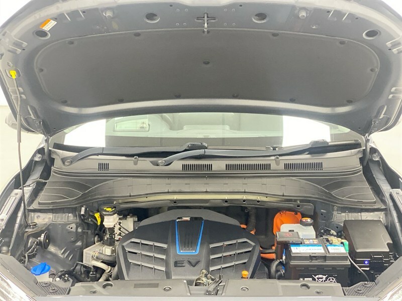 Hyundai Kona Hatchback Red #30
