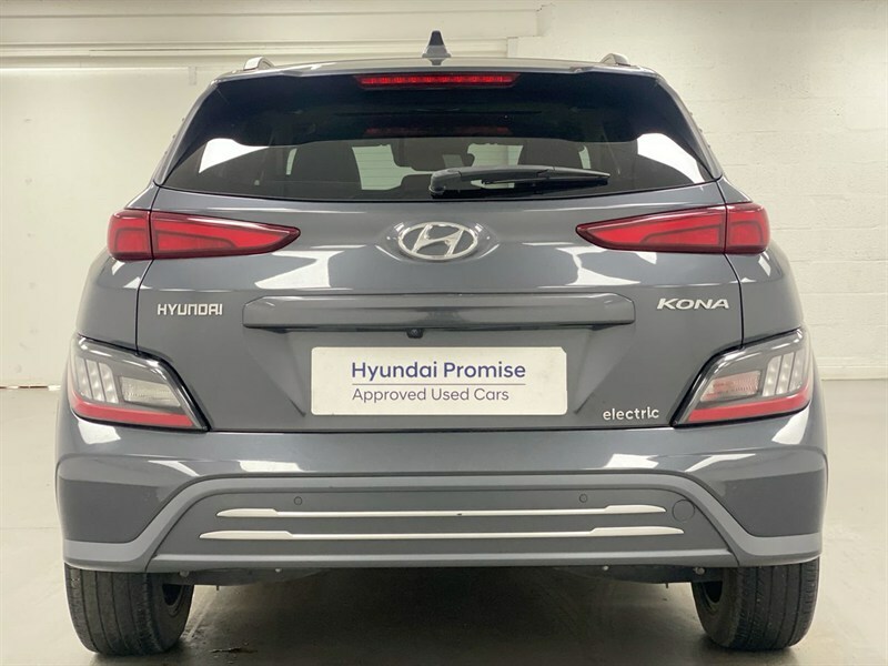 Hyundai Kona Hatchback Red #7