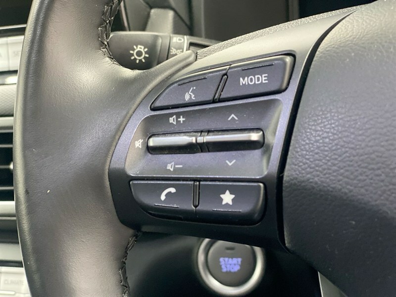 Hyundai Kona Hatchback Red #38