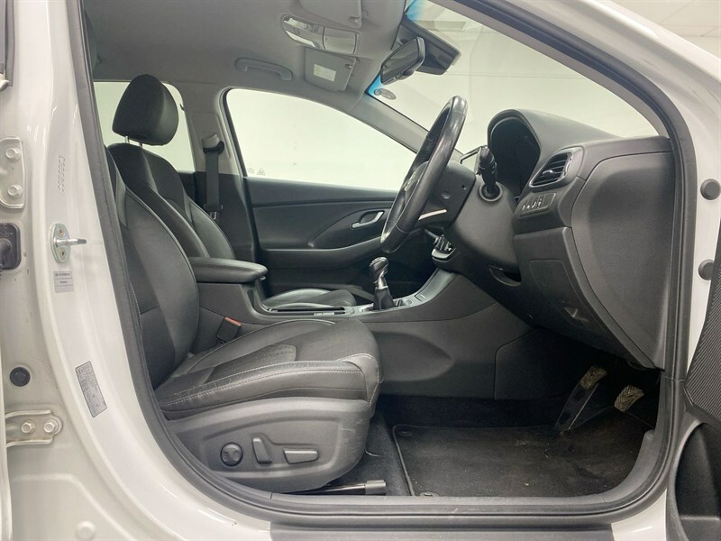 Hyundai I30 Black #31