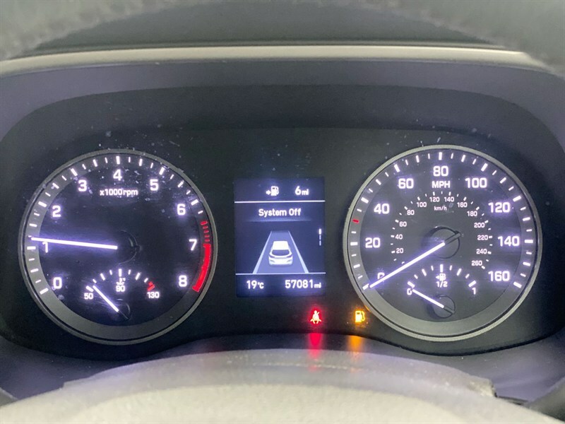 Hyundai Tucson Silver #40