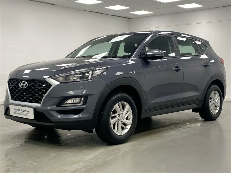 Hyundai Tucson Silver #10