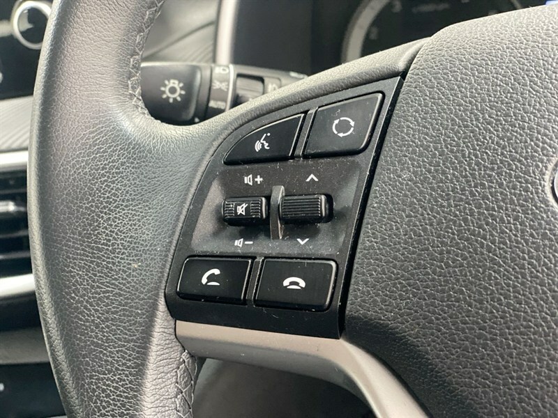 Hyundai Tucson Silver #38