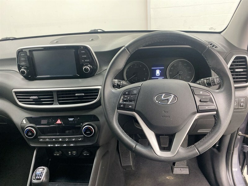 Hyundai Tucson Silver #37