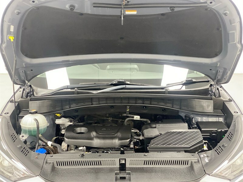 Hyundai Tucson Silver #30