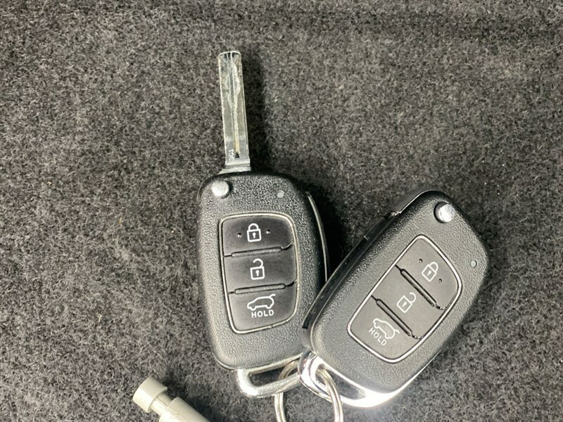 Hyundai Tucson Silver #55