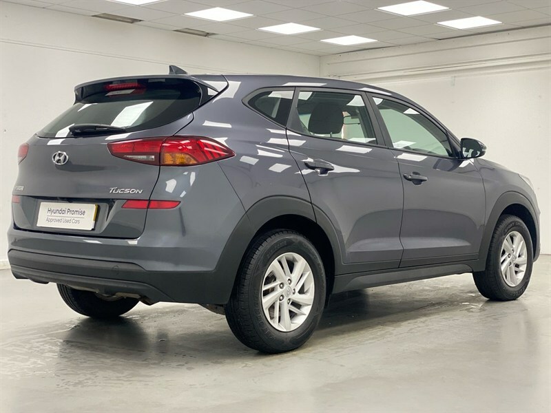 Hyundai Tucson Silver #12