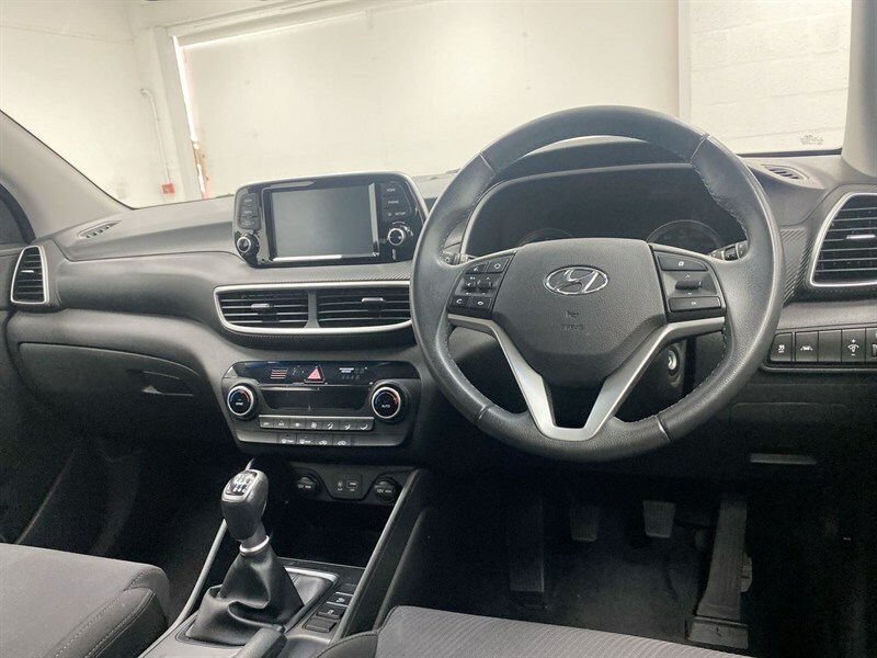 Hyundai Tucson Silver #33