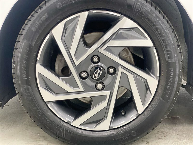 Hyundai I20 Advance White #9