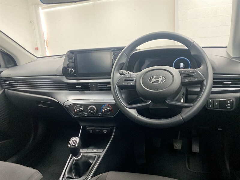 Hyundai I20 Advance White #33