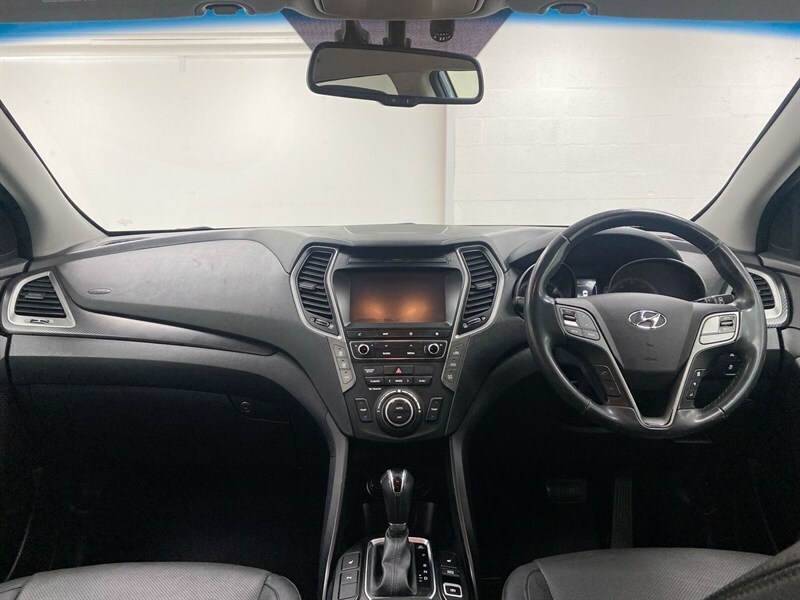 Hyundai Santa Fe 2.2 Crdi Blue Drive Premium 7 Seats Blue #4