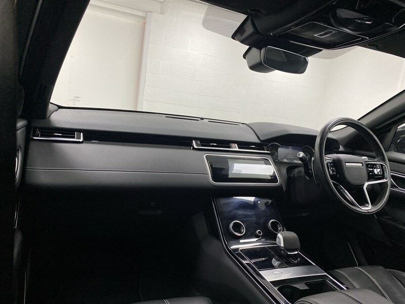Land Rover Range Rover Velar 2.0 D200 R-dynamic Hse Grey #2