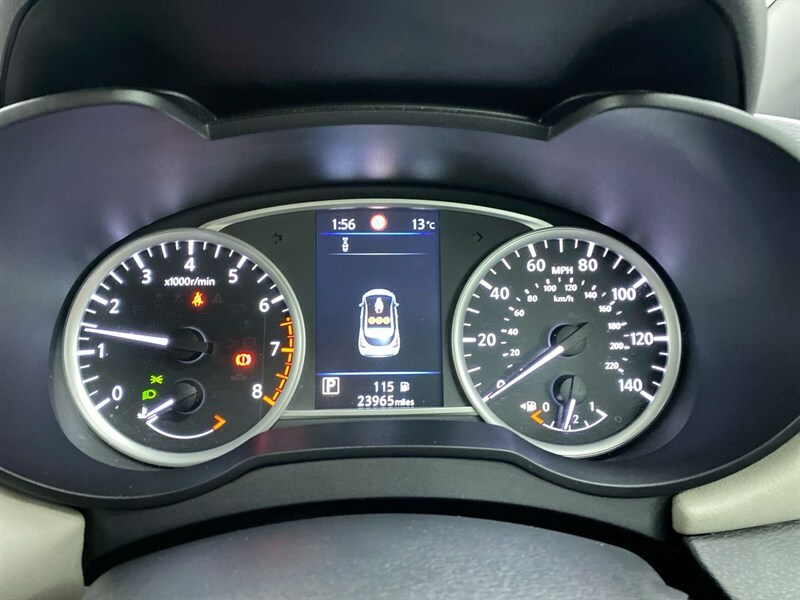 Nissan Micra Dig-t Acenta Silver #11