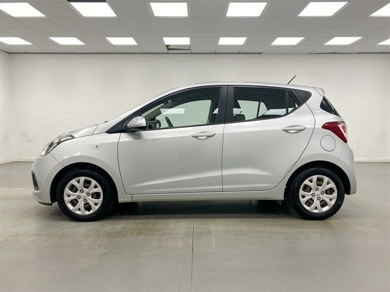 Hyundai I10 1.0 Premium 65 Bhp Blue #13