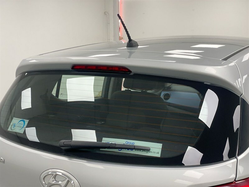 Hyundai I10 1.0 Premium 65 Bhp Blue #24