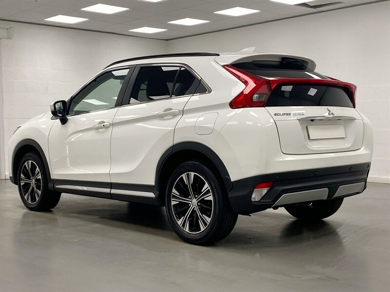 Mitsubishi Eclipse Cross 1.5 Exceed Cvt 4Wd White #3