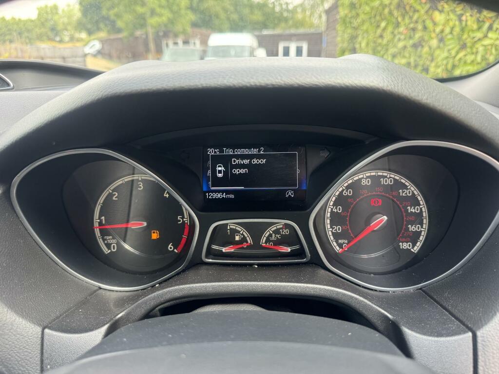 Ford Focus 1.0 Zetec S 124 Bhp White #8