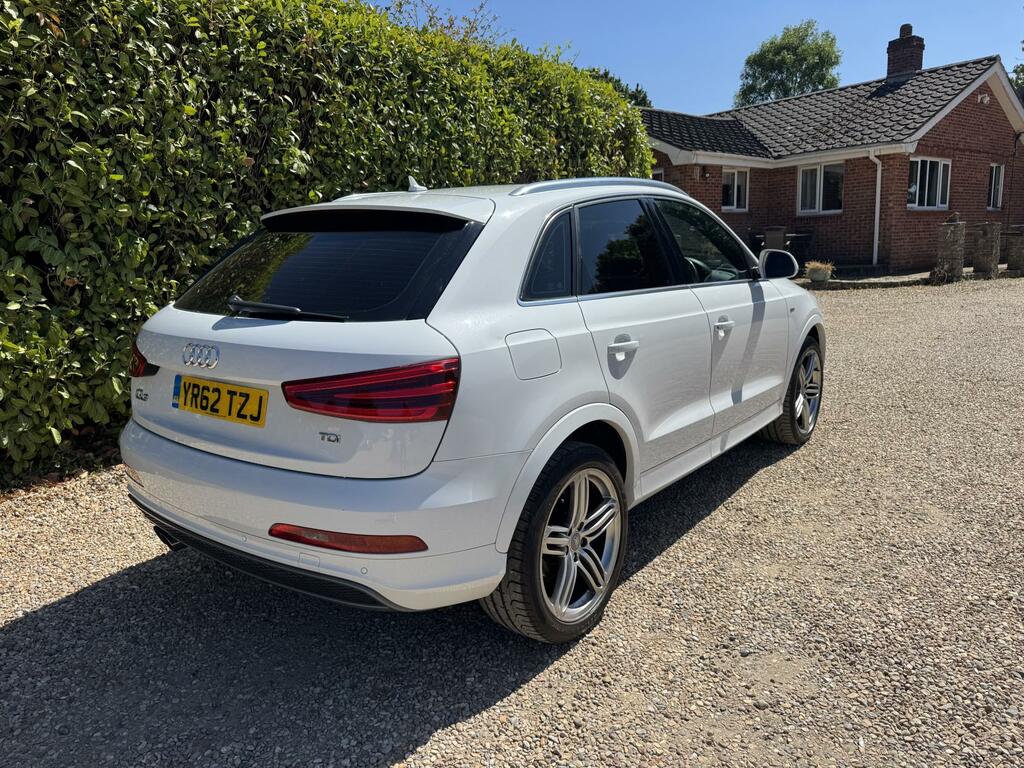 Audi Q3 S Line White #3