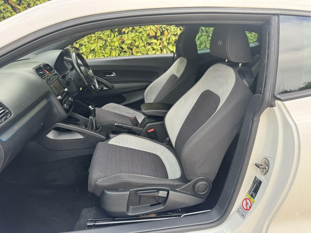 Volkswagen Scirocco 2.0 Tdi Gt Euro 5 Black #9