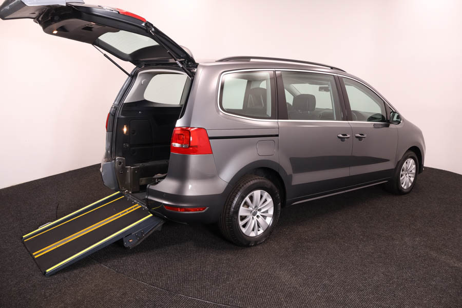 Volkswagen Sharan Brotherwood 2.0 Tdi Bluemotion Se Dsg Grey #2