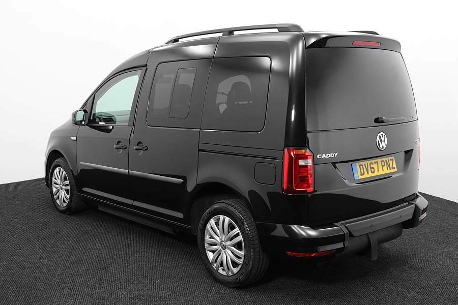 Volkswagen Caddy Life 1.4 Tsi 125 Life Up Front Black #3