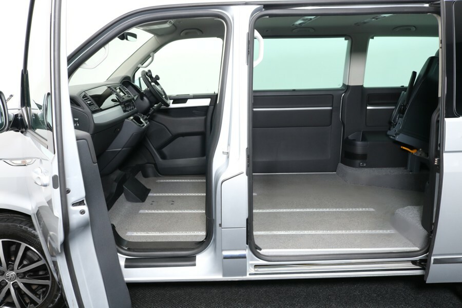 Volkswagen Caravelle Bitdi Bluemotion Tech Executive Black #7