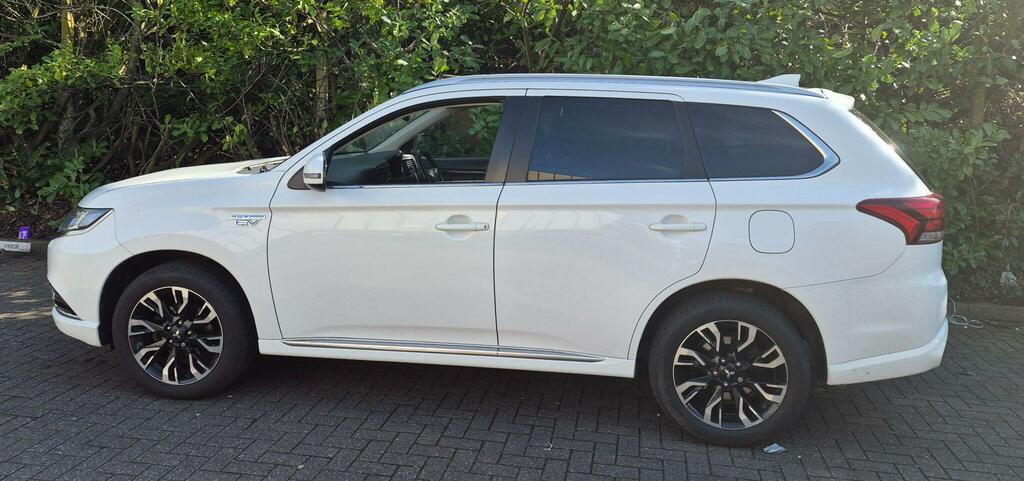 Mitsubishi Outlander Gx3h White #2