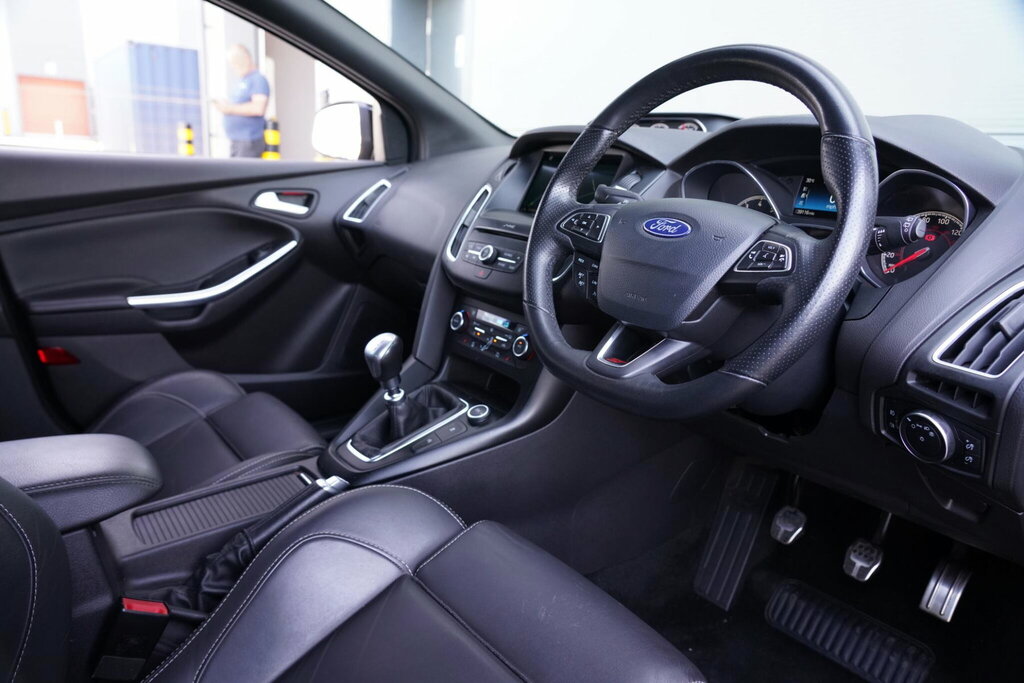 Ford Focus 2.0T Ecoboost St-3 Euro 6 Ss Black #2