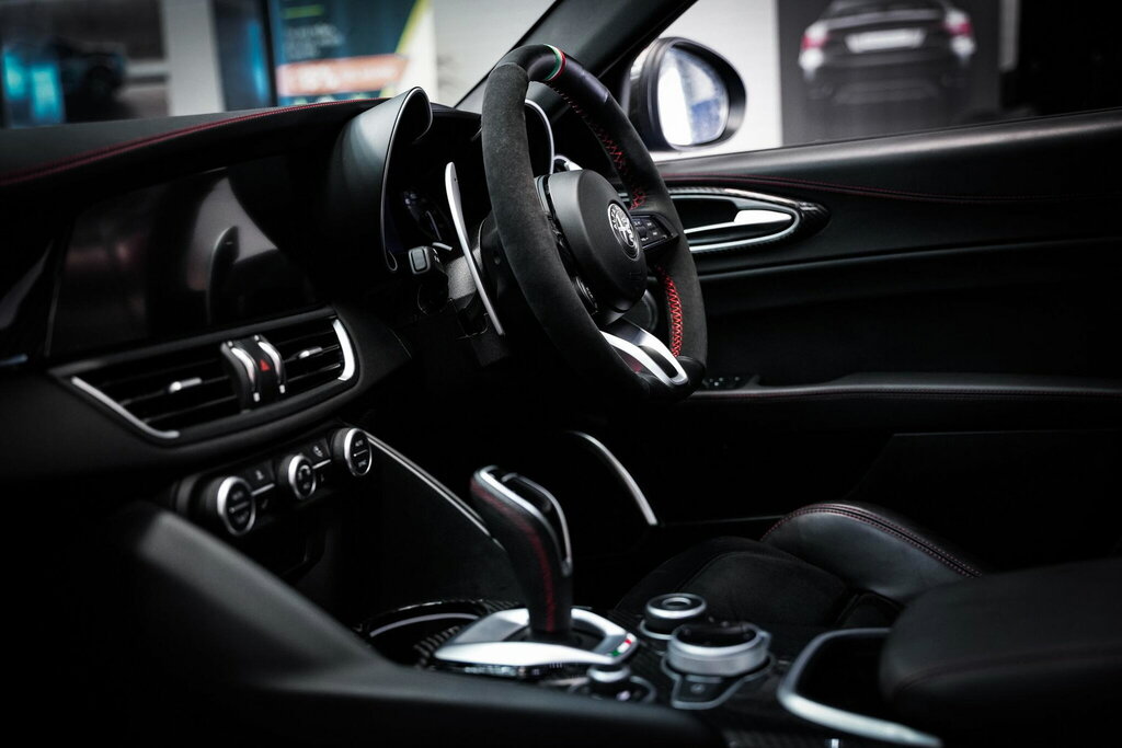 Alfa Romeo Giulia 2.0T Estrema Euro 6 Ss #2