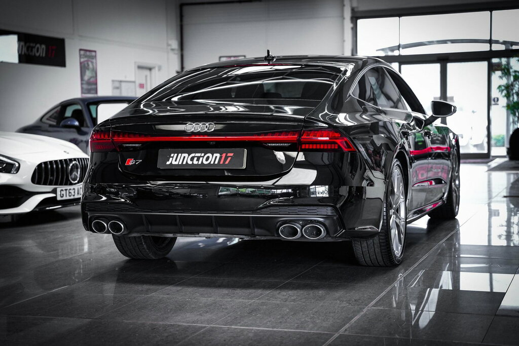 Audi S7 Hatchback Blue #12